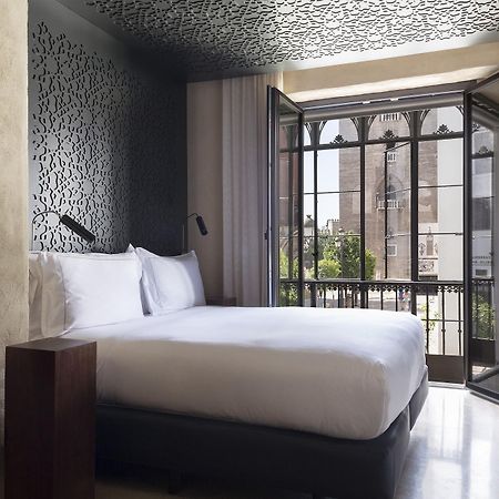 Eme Catedral Mercer Hotel Seville Exterior photo Deluxe Room