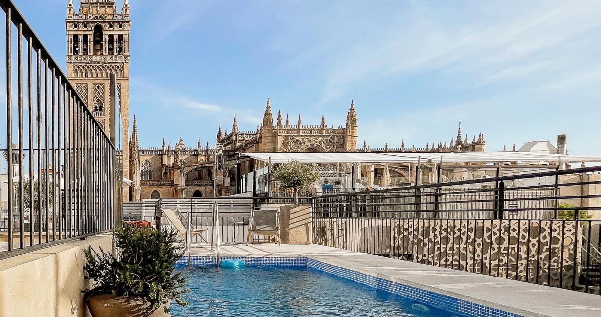 Eme Catedral Mercer Hotel Seville Exterior photo The Roman Baths of Córdoba