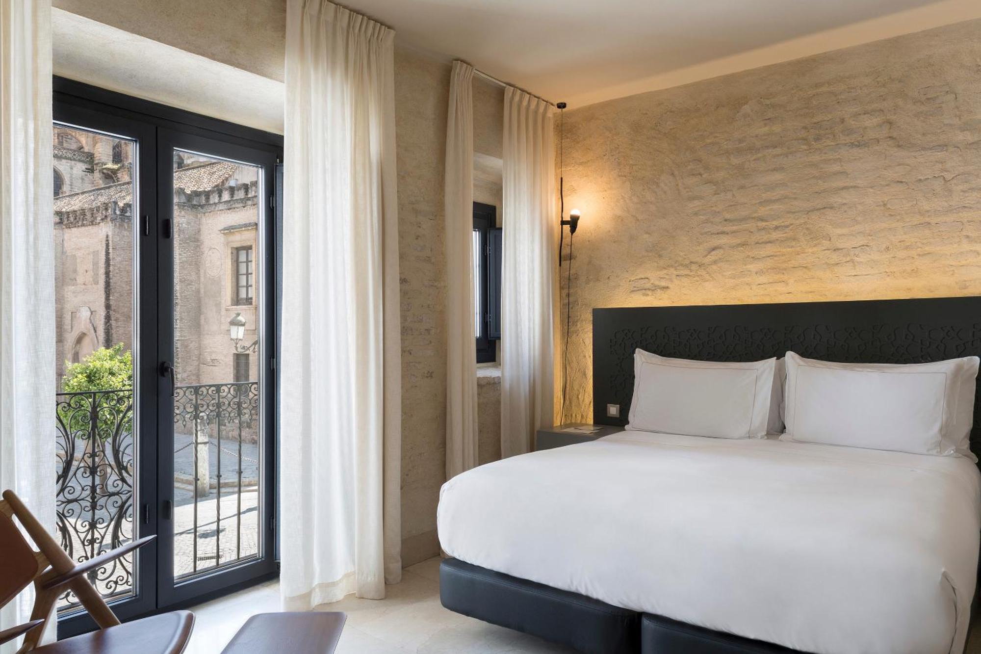 Eme Catedral Mercer Hotel Seville Exterior photo