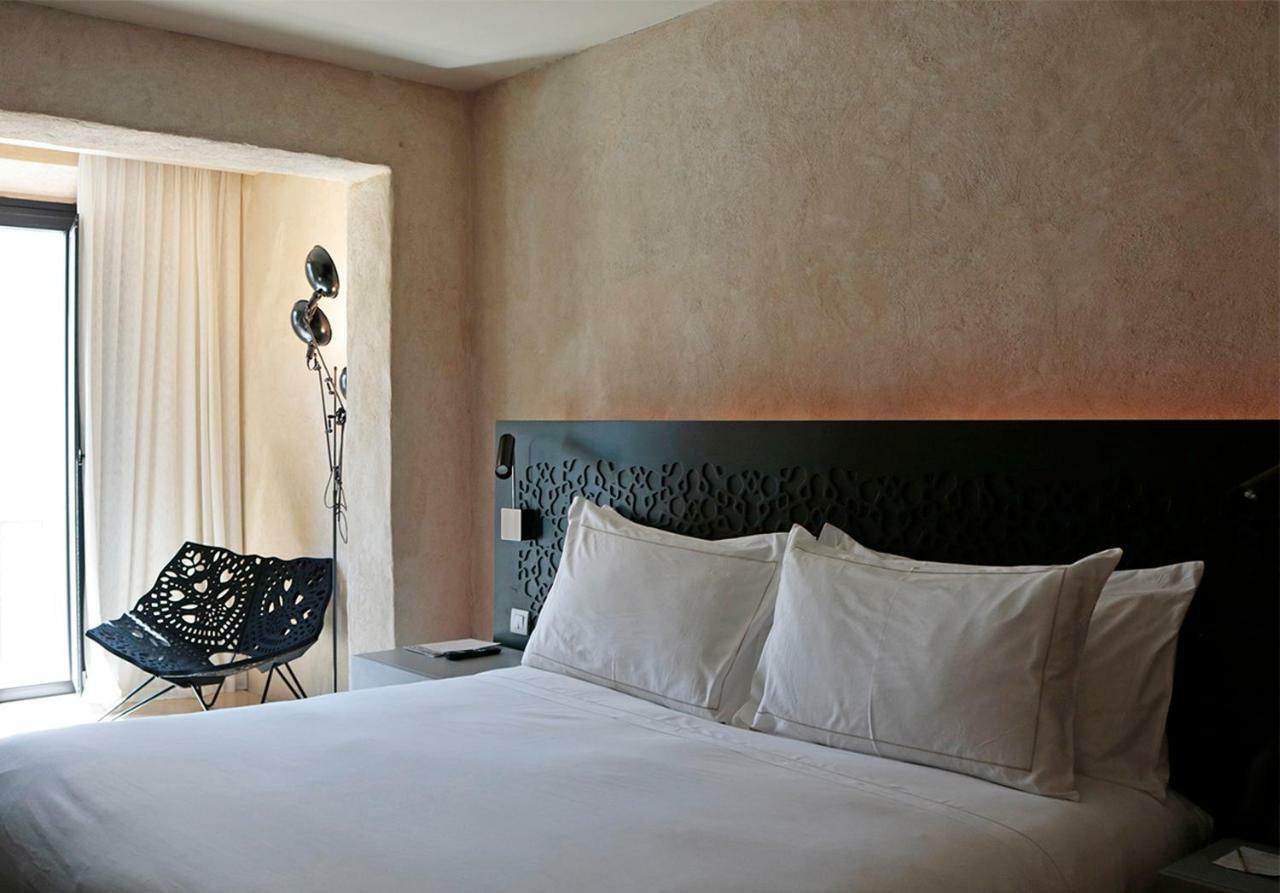 Eme Catedral Mercer Hotel Seville Exterior photo A room at the hotel